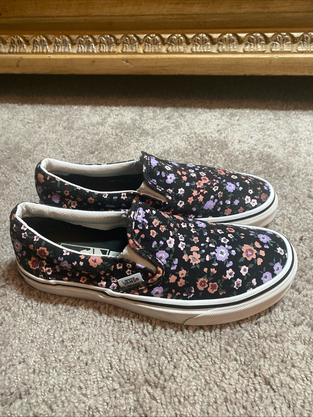 Vans Oldskool low top Black Slip-On Sneakers with Purple & Pink Floral Print